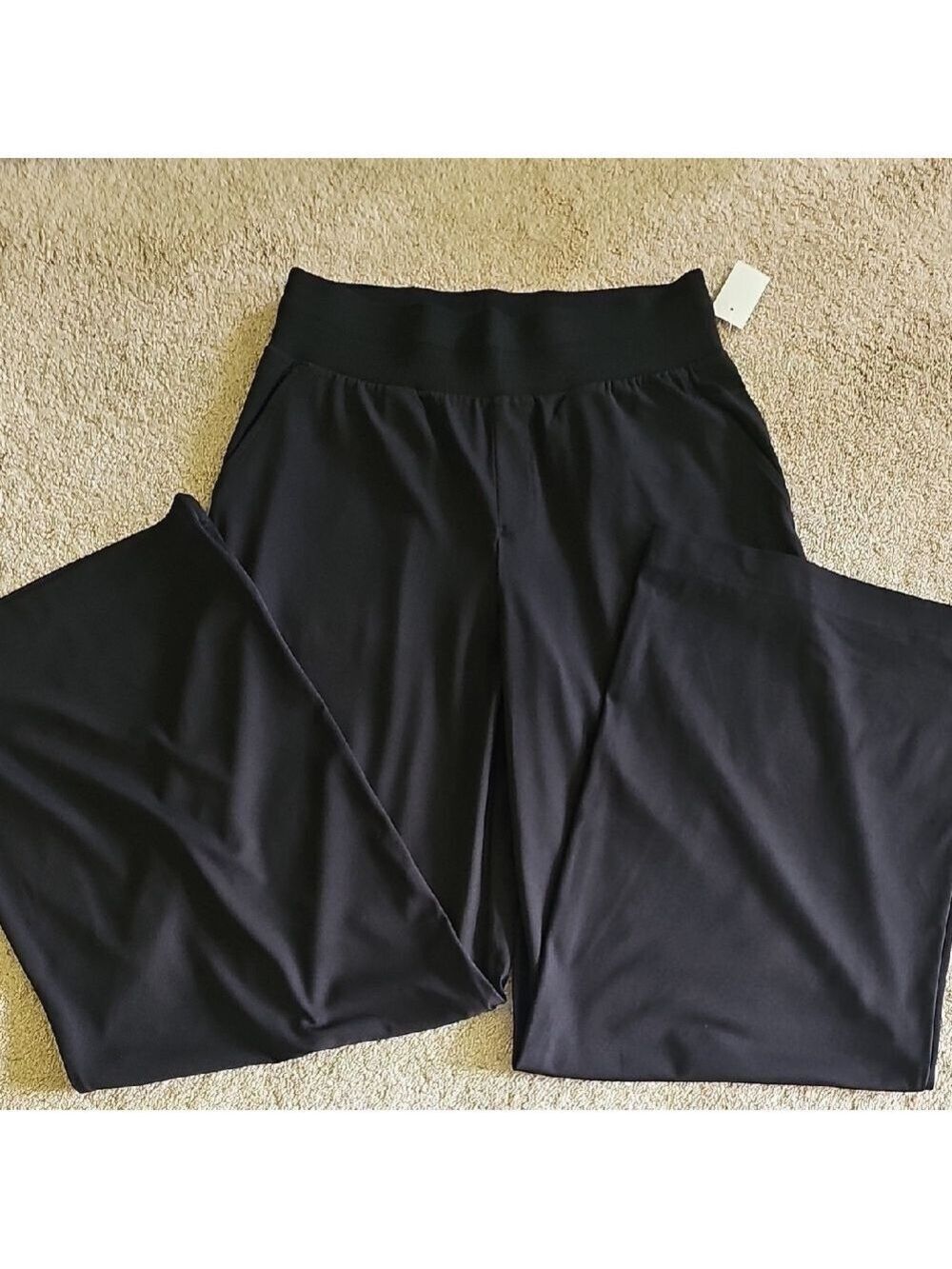 Lou & Grey Charcoal Wide-Leg Pants